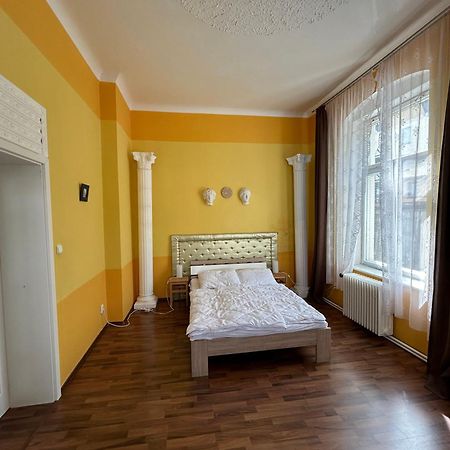 Schloss Ambras Mariánské Lázně Екстериор снимка